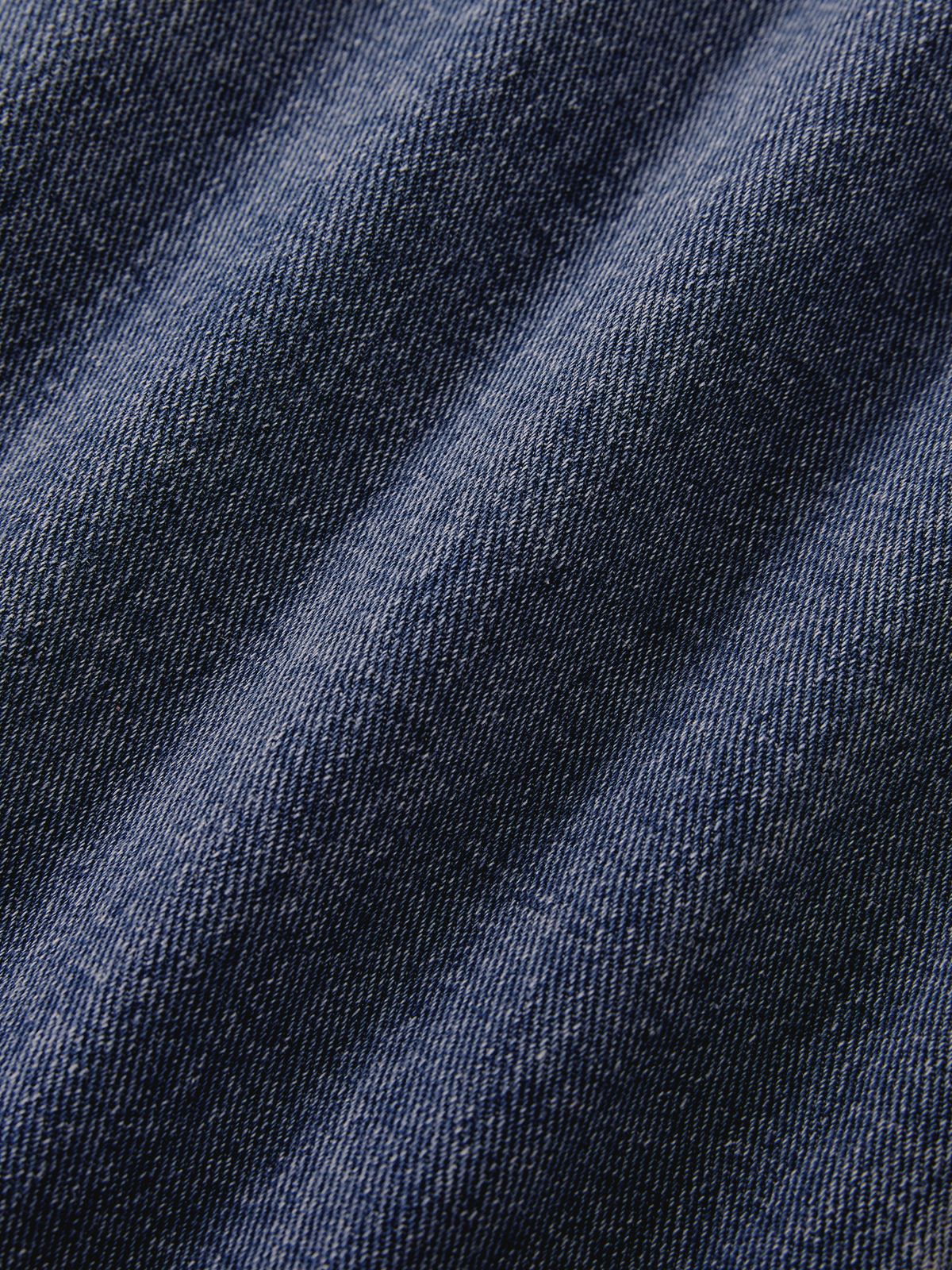 Verwaschene Cargo-Jeans mit mittlerer Taille und Taschen