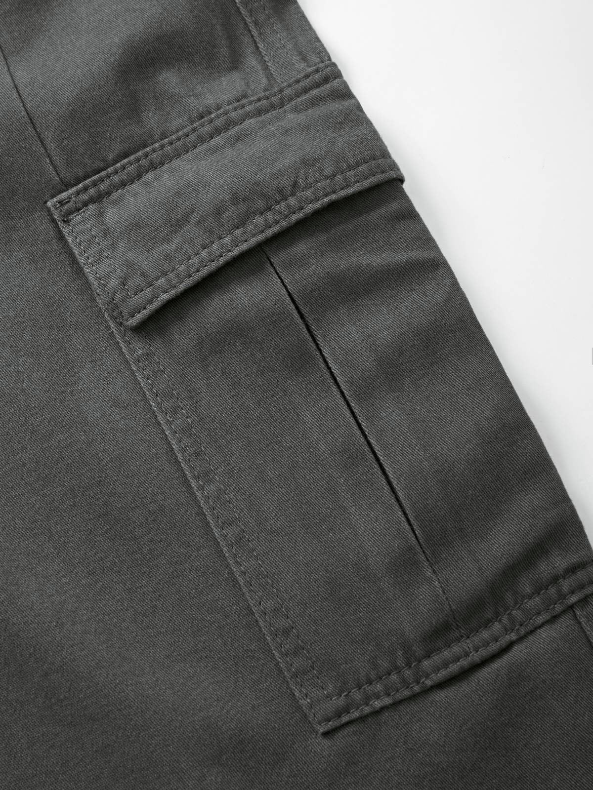 Herren-Cargo-Jeans mit gepatchten Taschen und geradem Bein