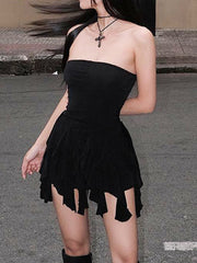 Bandeau-Strampler mit Rüschenbesatz