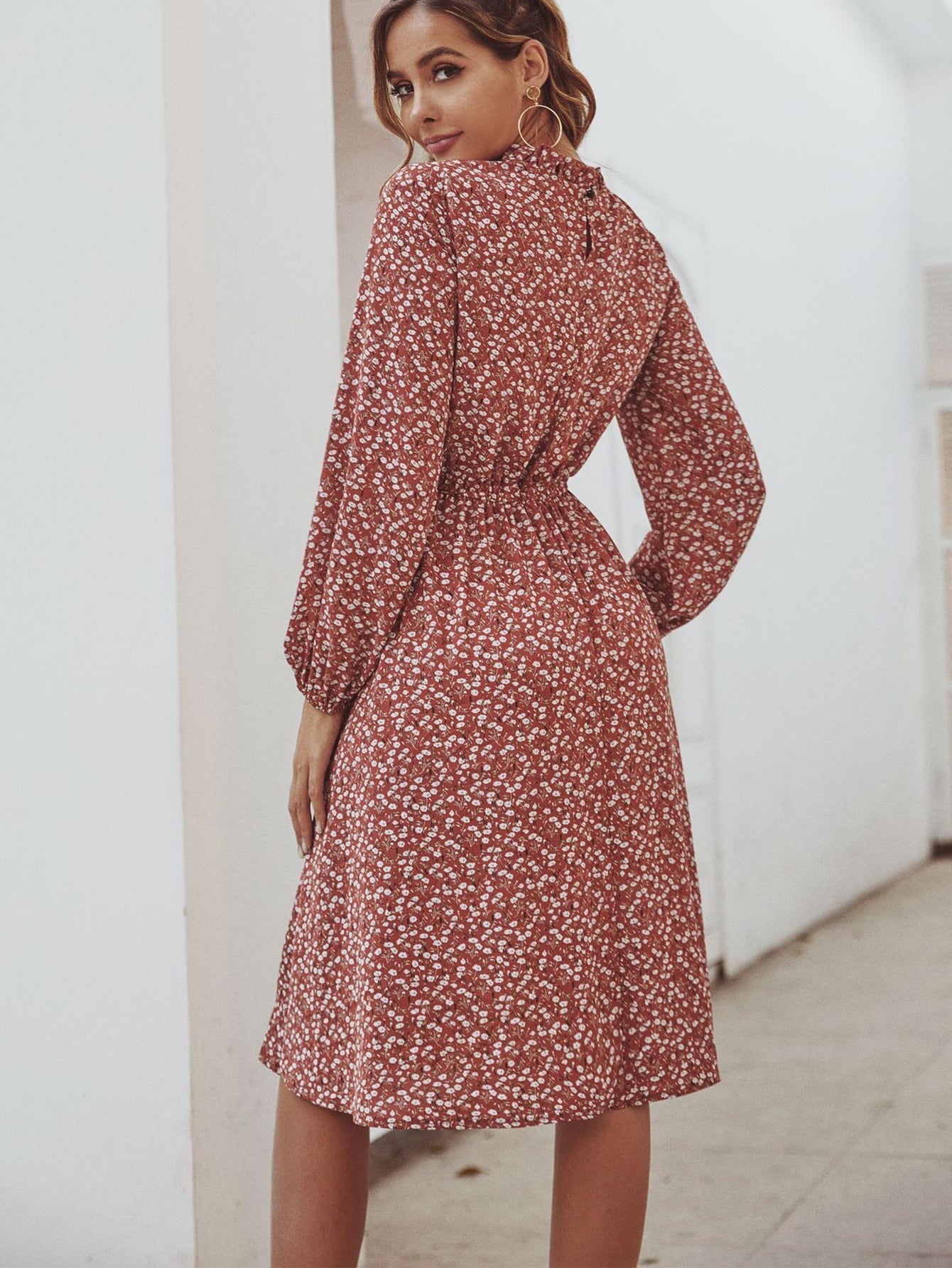 Disty Floral Mock Neck Elastic Wasit Dress Sai Feel