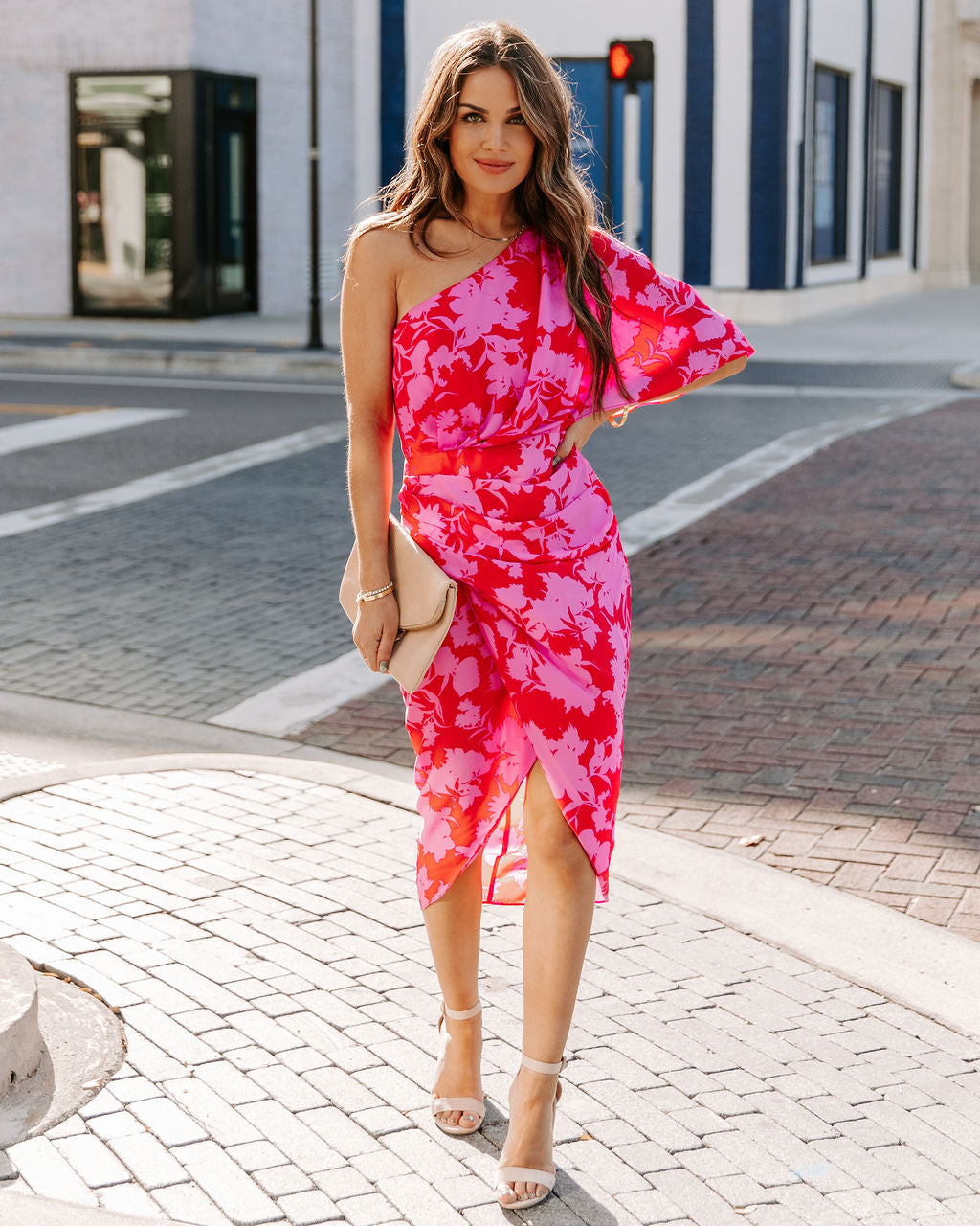 Addicted To Love – Midikleid mit One-Shoulder-Träger