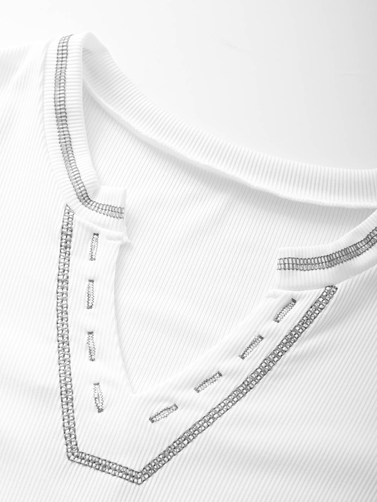 Langärmliges Crop-Top aus Rippstrick