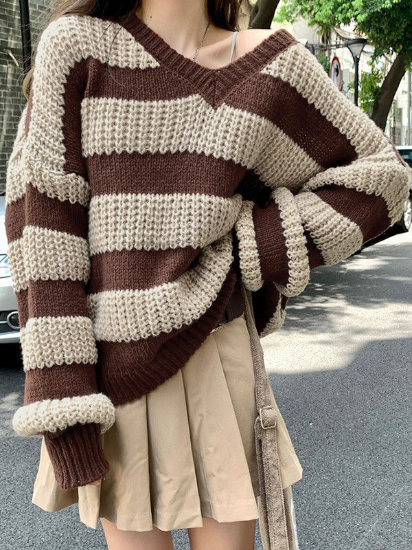 Oversize-Pullover mit V-Ausschnitt und Streifen