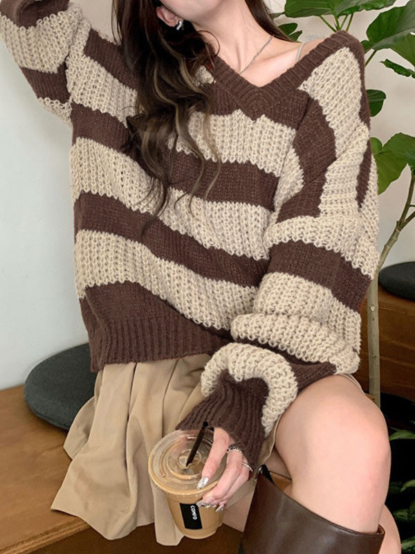Oversize-Pullover mit V-Ausschnitt und Streifen