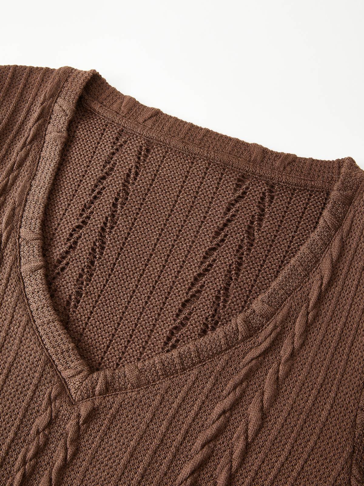Vintage-Stricktop mit V-Ausschnitt und Zopfmuster