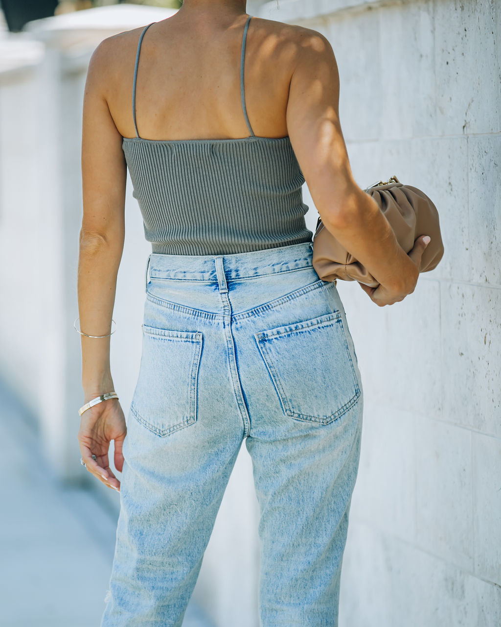 Glattes geripptes Neckholder-Crop-Top - Vintage Olive