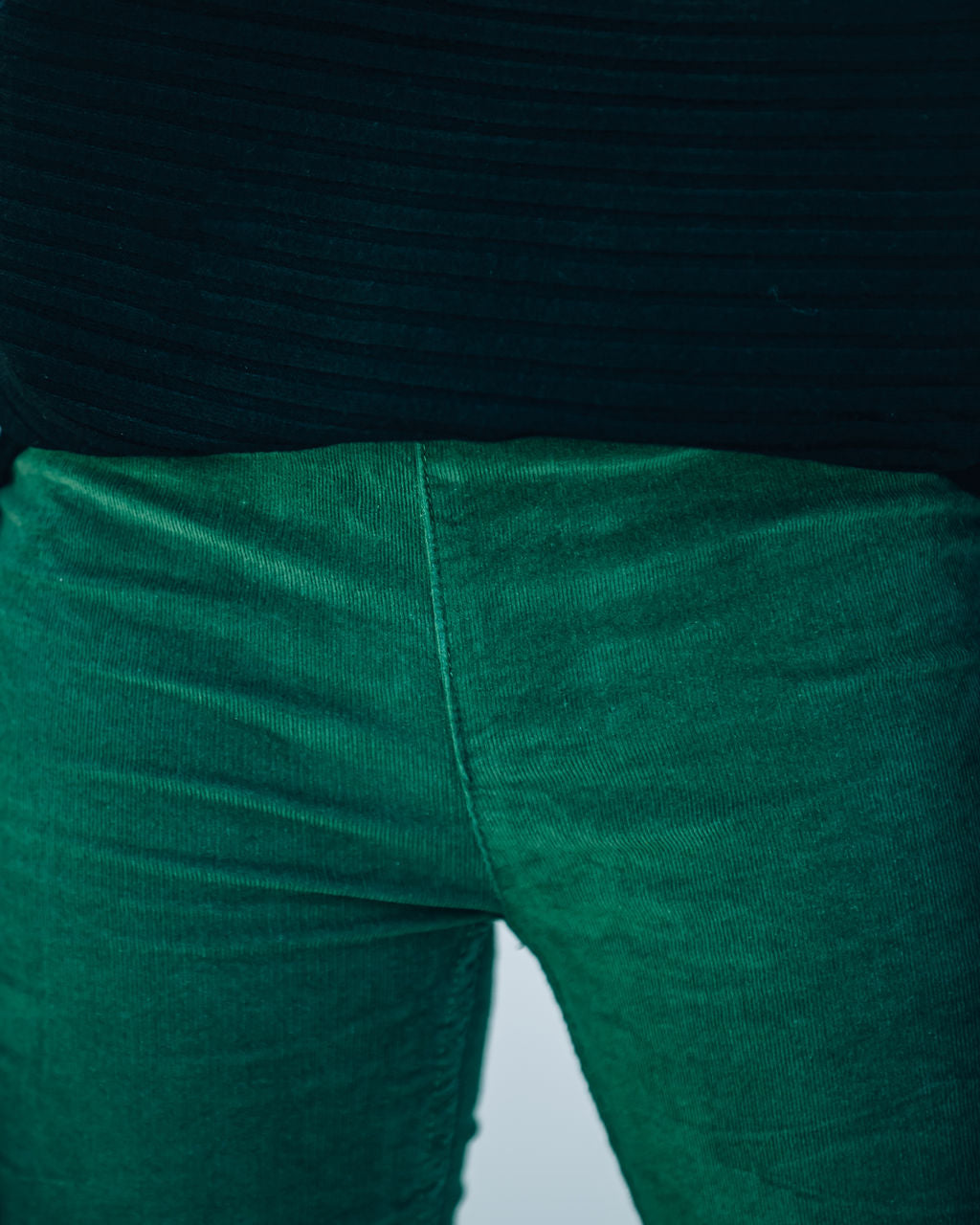 Sophie High Rise Bell Bottom Cordhose - Grün