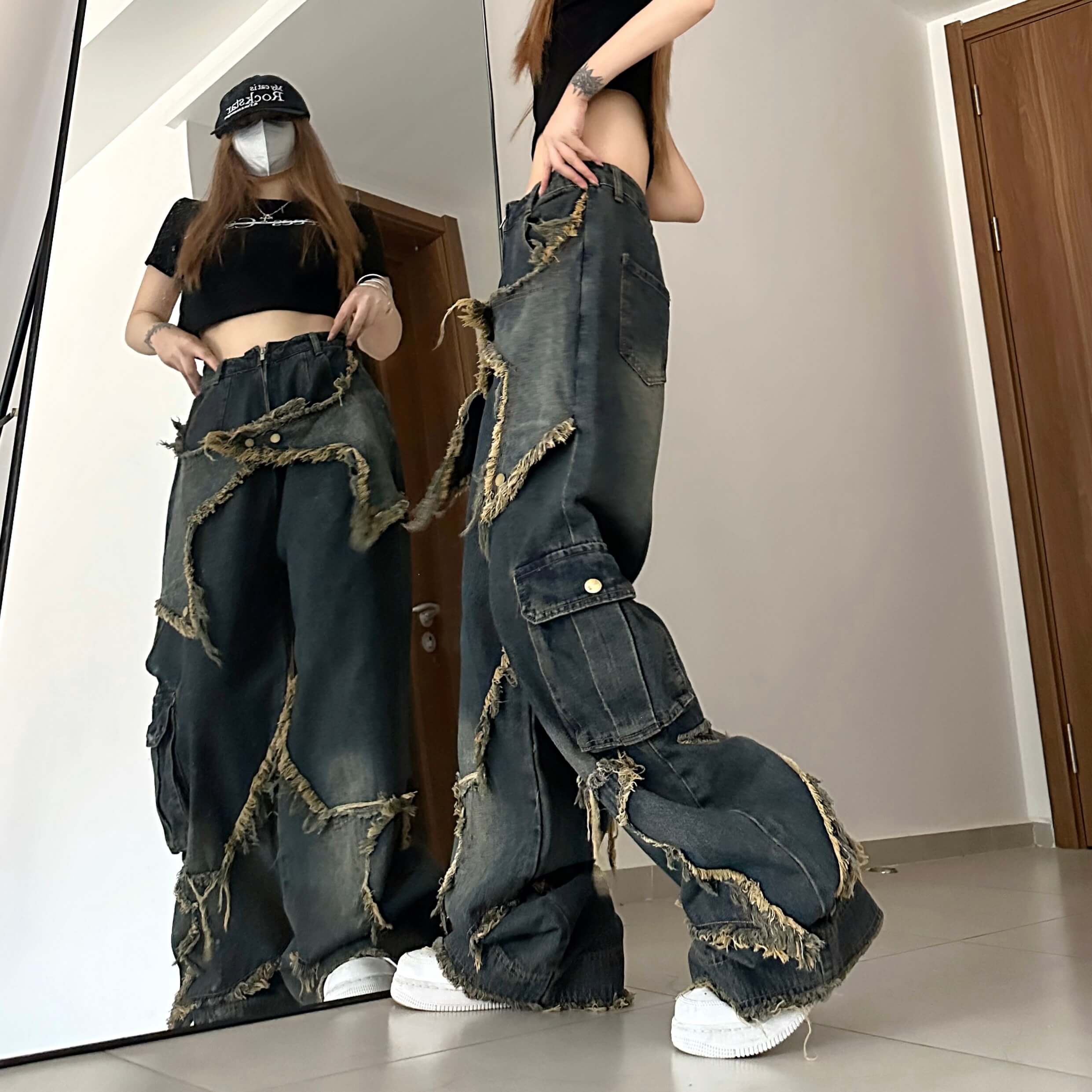 Rostfarbene Grunge-Jeans mit ausgestellten Seitentaschen und Fransensternen
