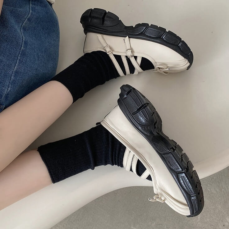 Grunge-Sandalen mit Bubble-Plateau und Schleife vorne