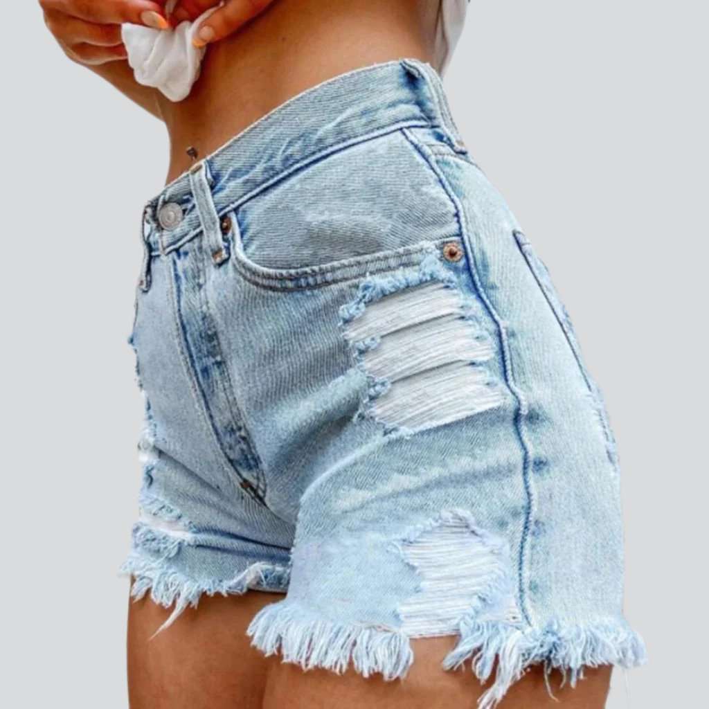 Jeansshorts mit Print auf der Gesäßtasche
