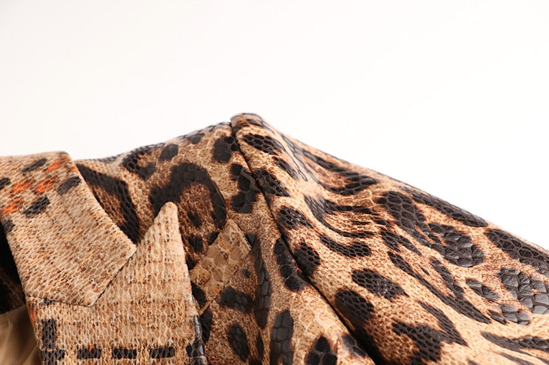 Blazer aus Leder mit Schlangenmuster