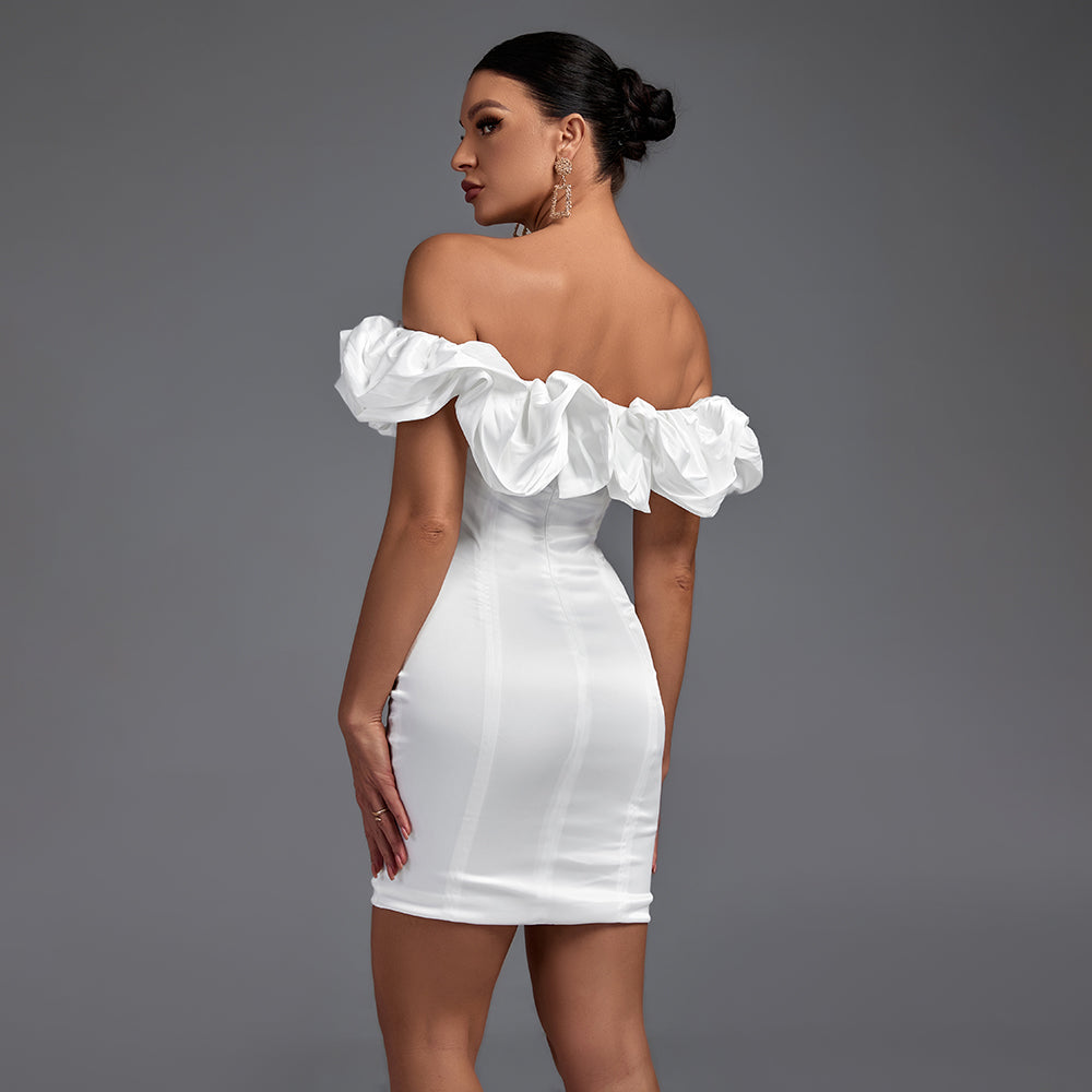 Schulterfreies, kurzärmliges Mini-Bodycon-Kleid mit Rüschen