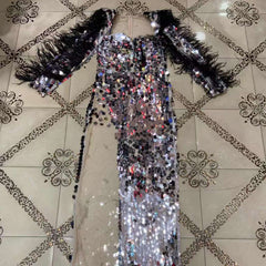 Maxi-Bodycon-Kleid mit eckigem Kragen, langen Ärmeln und Pailletten