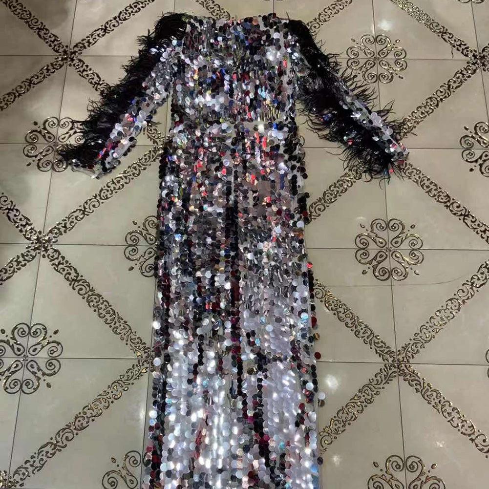Maxi-Bodycon-Kleid mit eckigem Kragen, langen Ärmeln und Pailletten