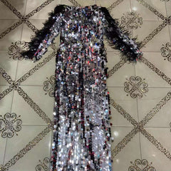 Maxi-Bodycon-Kleid mit eckigem Kragen, langen Ärmeln und Pailletten