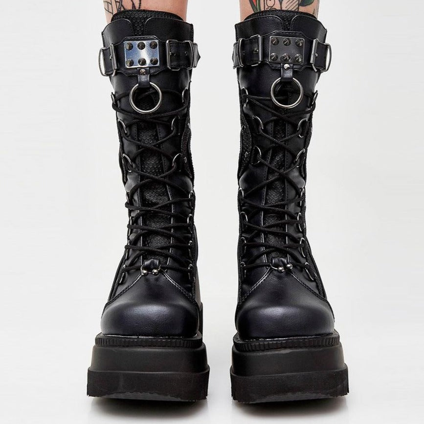 Gothic-Stiefel mit hohem Plateau