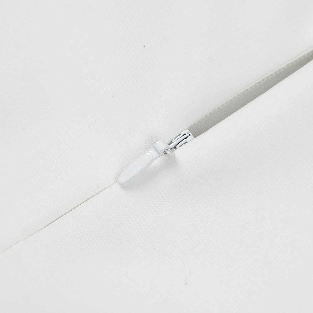 MIDIKLEID MIT QUASTENAUSSCHNITT IN WEISS