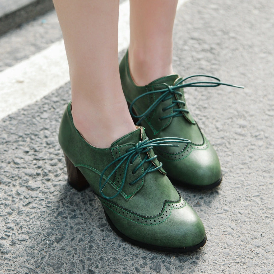 Damen Oxford Schuhe Geschnitzter Schnürstiefel mit mittlerem Absatz