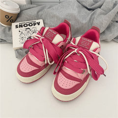 Rosa Erdbeer-Sneaker