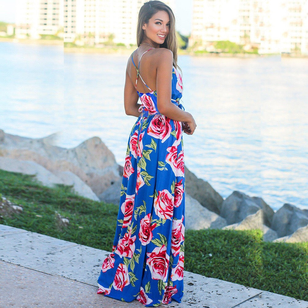 Zabelle – Maxikleid mit Blumenmuster und Rüschenausschnitt