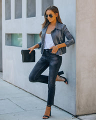 Aaron – Hoch sitzender Denim mit geradem Bein