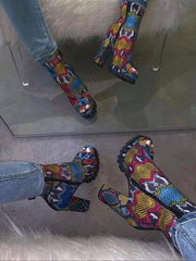 Stiefel mit Peep Toe, seitlichem Reißverschluss und klobigem Absatz