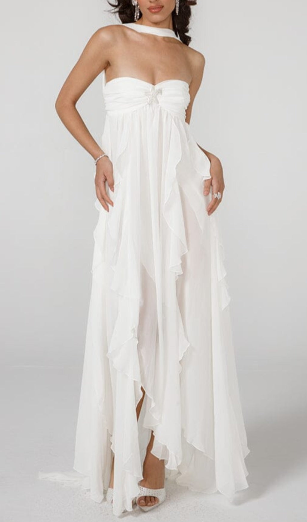 Unregelmäßiges Maxikleid aus Spitze in Weiß
