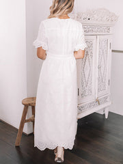 Midikleid mit Knopfleiste, Ösenstickerei
