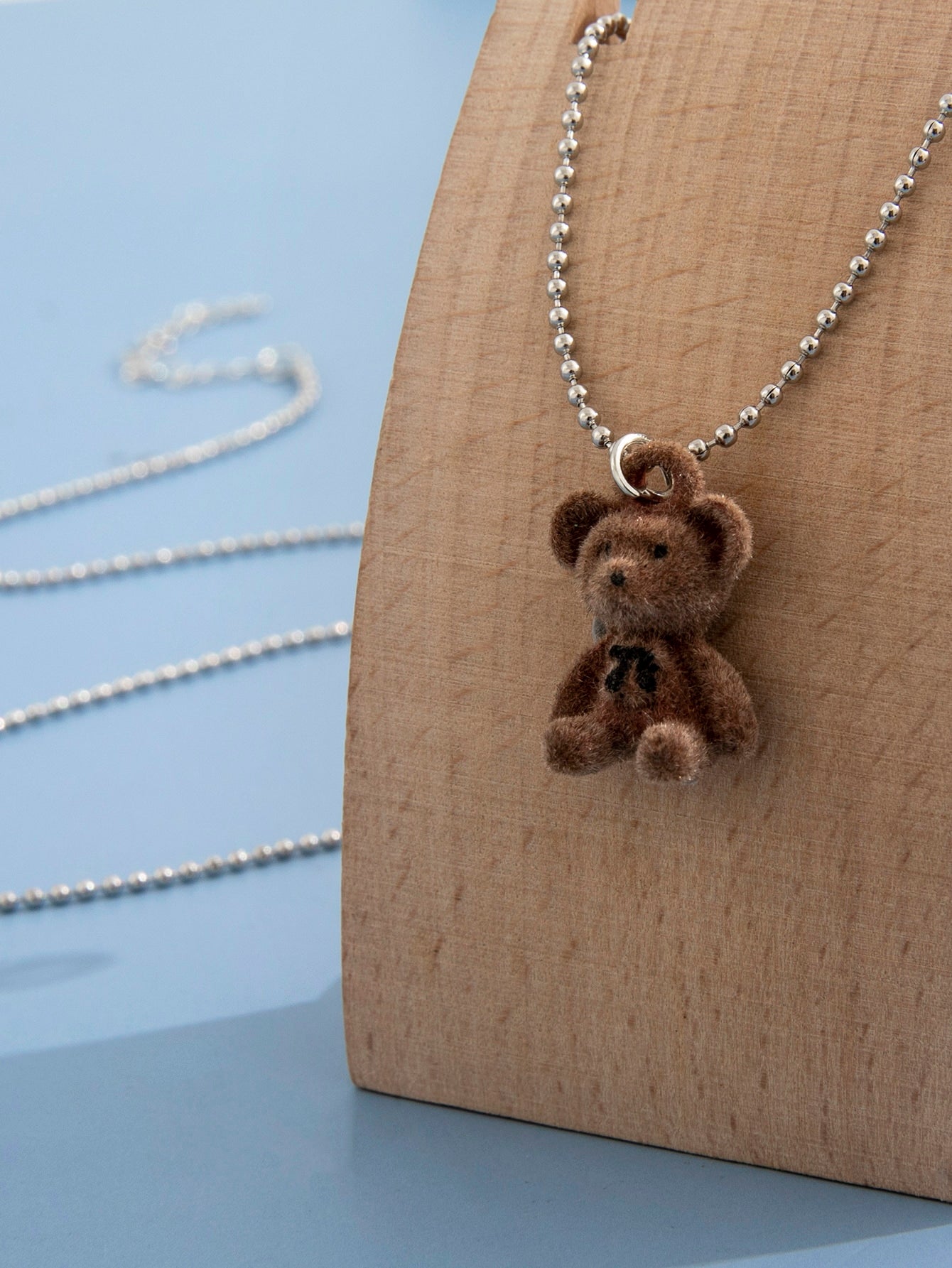 Collar con colgante de osito