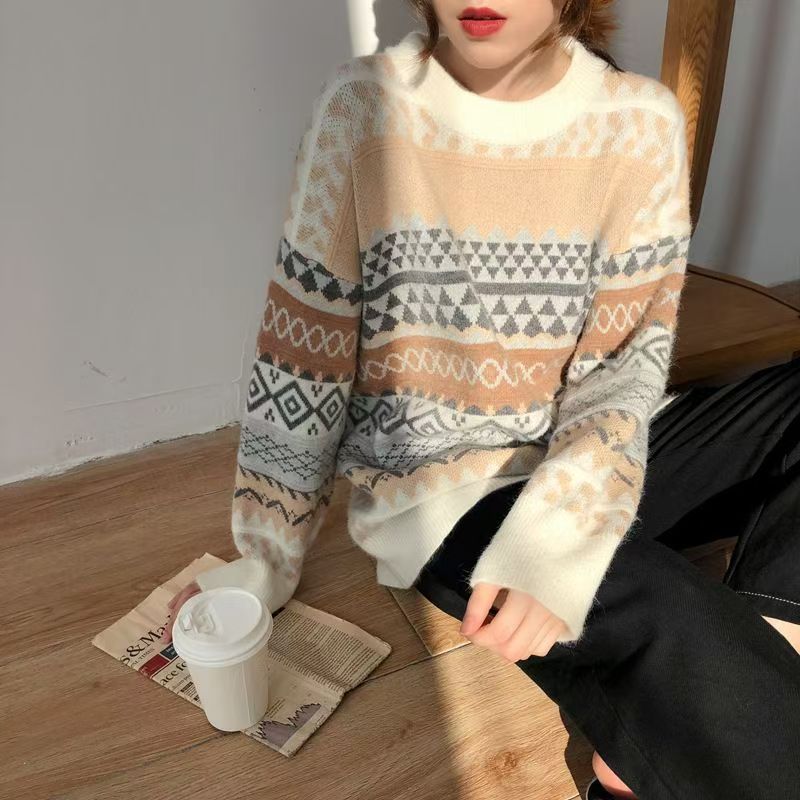 Pullover mit Oma-Muster aus den 80ern