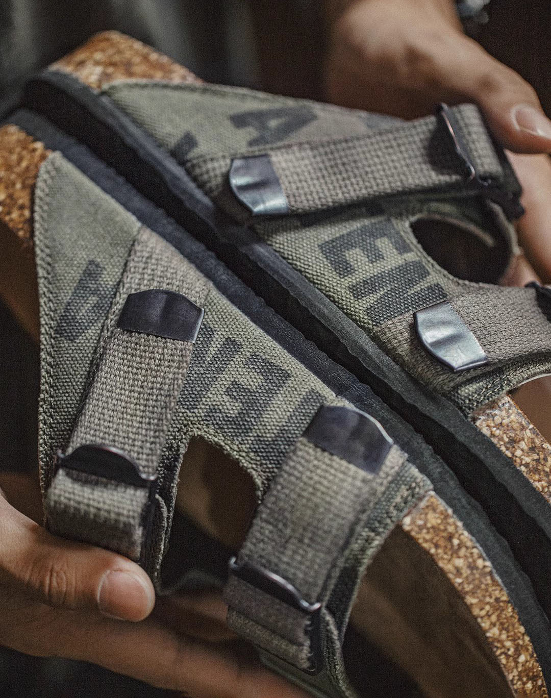 Outdoor Beach Retro Camouflage Canvas Kork Flip Flops Herren Sandale