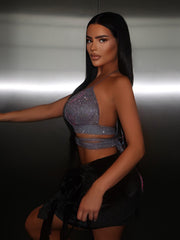 Gerafftes, kurzes Neckholder-Top mit Cut-Outs und Metallic-Print