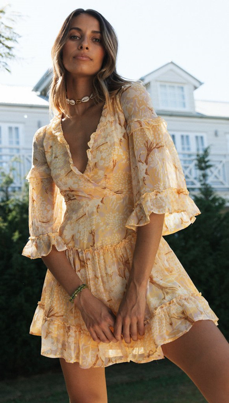 Gesmoktes Rüschenkleid mit Papaya-Print