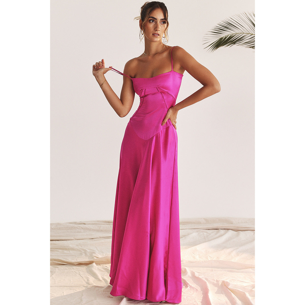 Vestido largo negro con cordones Anabella - Rojo rosa
