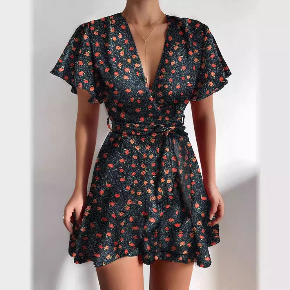Vestido de cintura alta con volantes y cuello en V