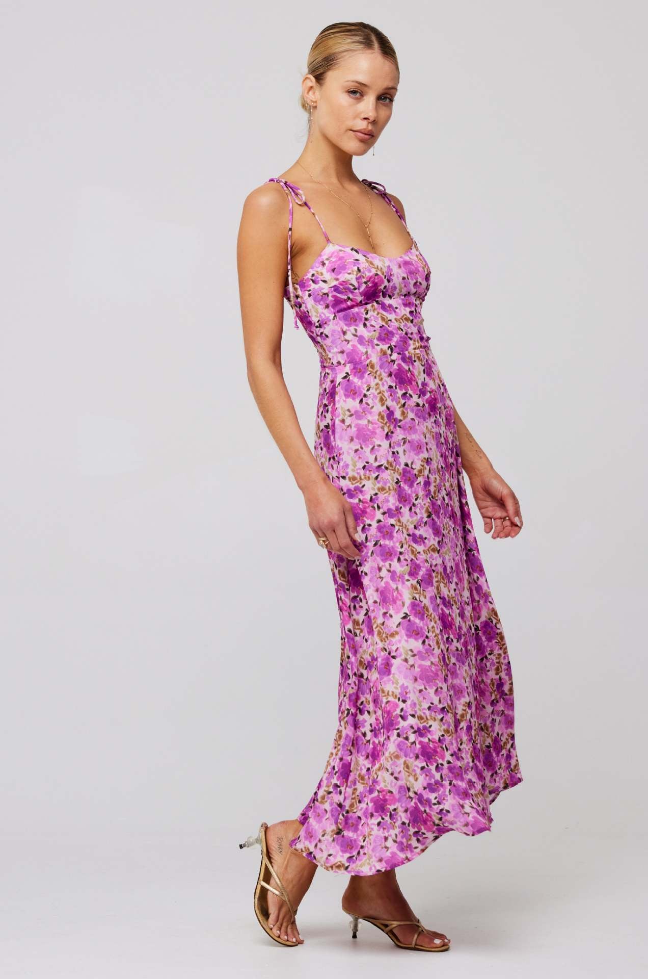 Vestido largo bohemio escalonado de True Story 