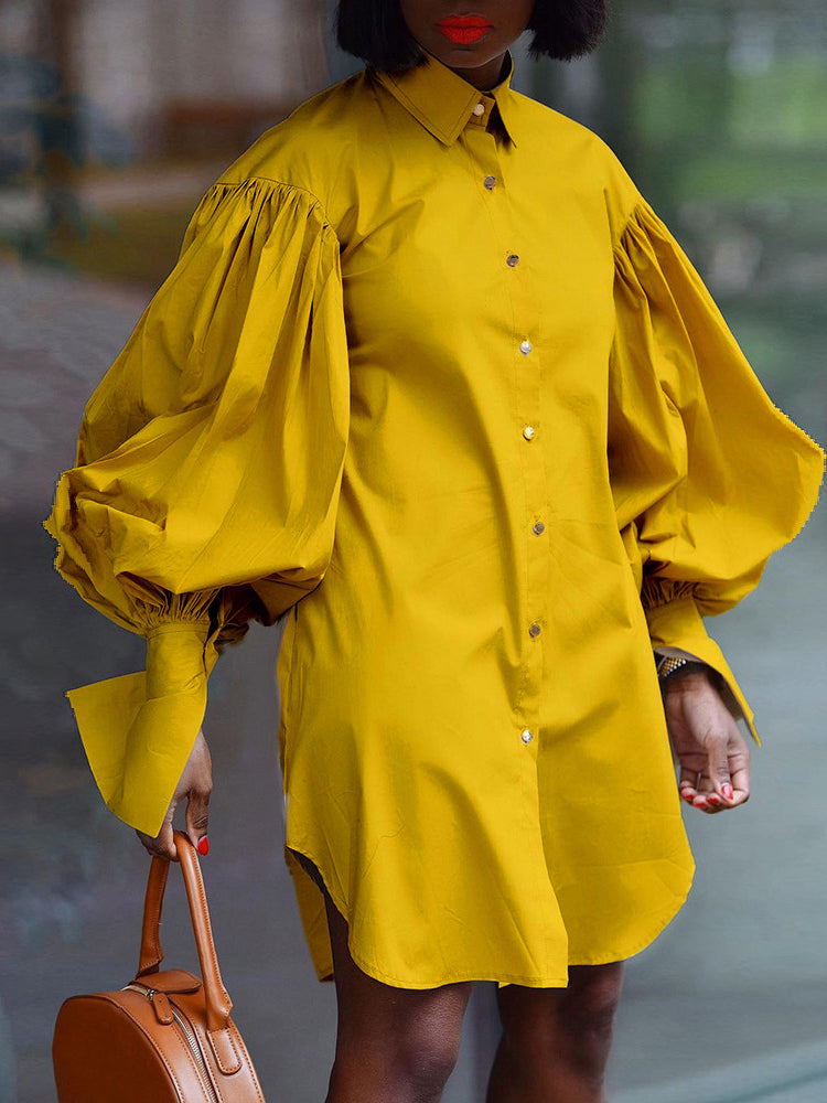 Minikleid mit gerüschten Puffärmeln