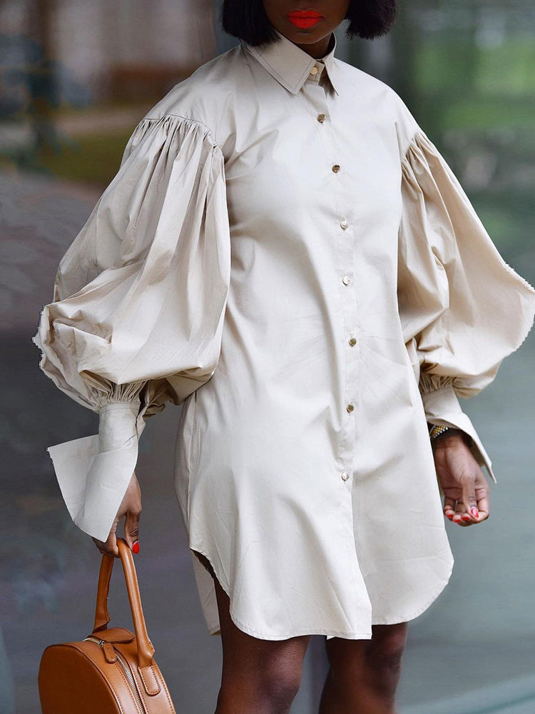 Minikleid mit gerüschten Puffärmeln