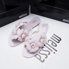 Flip-Flops mit Blumen