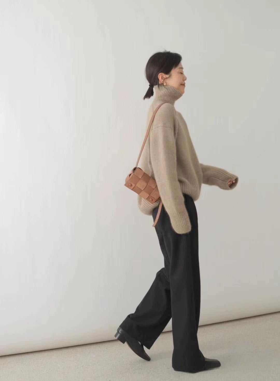 Alesso Ribbed Sleeve Knit Sweater - Oatmeal