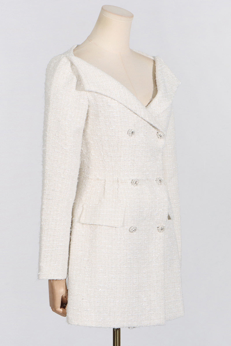 Beiges zweireihiges Bouclé-Minikleid
