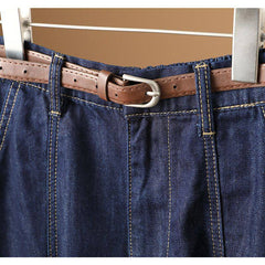Dunkelblauer Jeansrock mit elastischem Bund und Knopf
