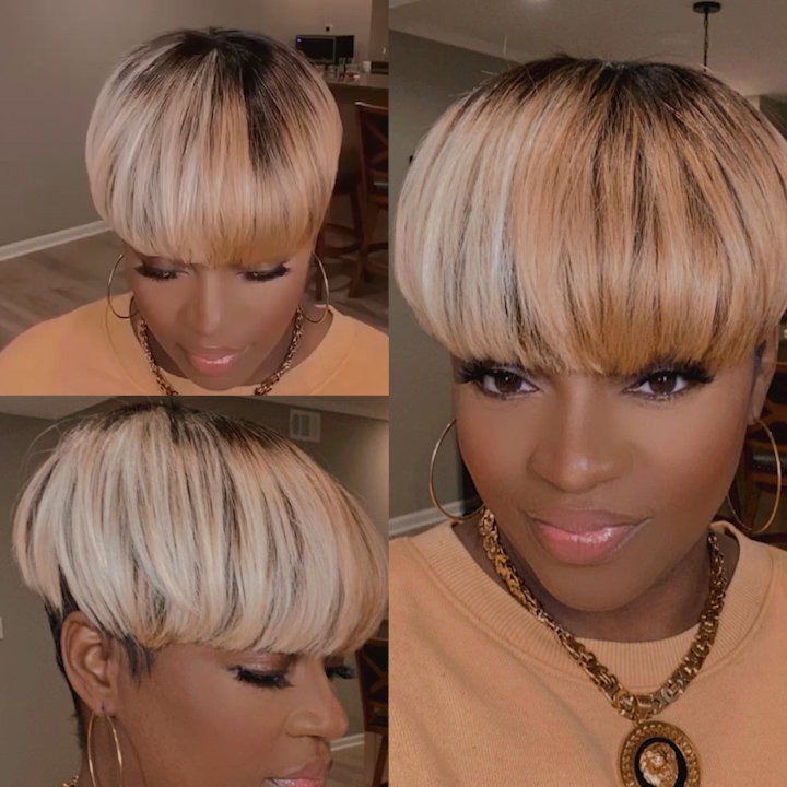 Peluca de pelo corto y liso con tocado completo 