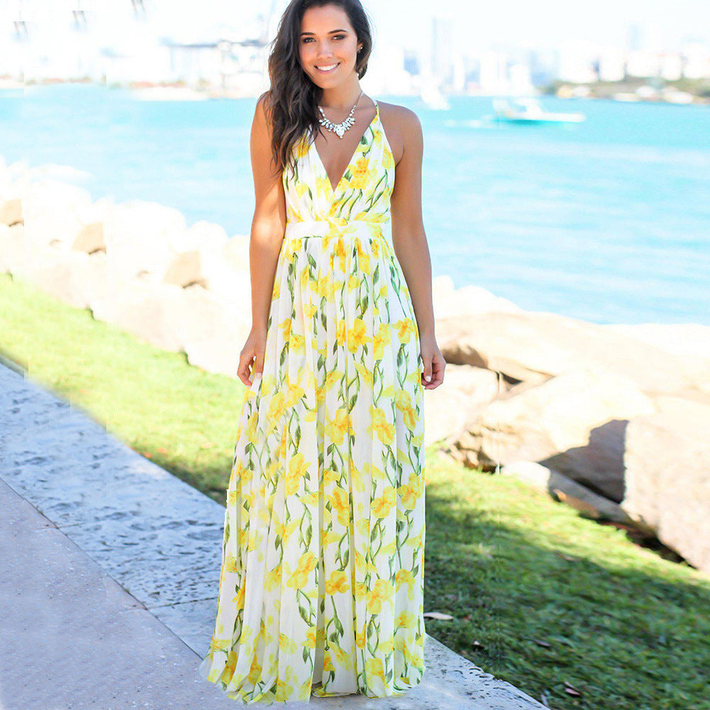 Zabelle – Maxikleid mit Blumenmuster und Rüschenausschnitt