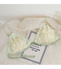 Dessous-Set aus Spitze mit Blumenstickerei