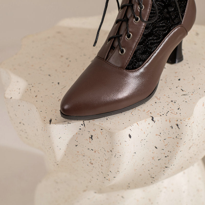 Botas Martin con hebilla recortada 