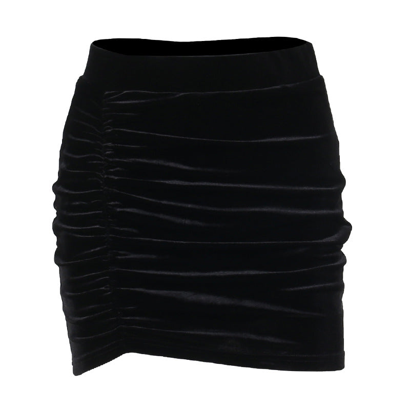 Figurbetonter Minirock aus Stretch-Samt