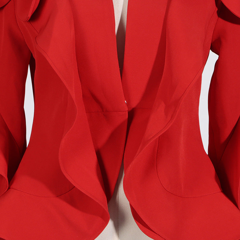 ROTE RÜSCHENJACKE