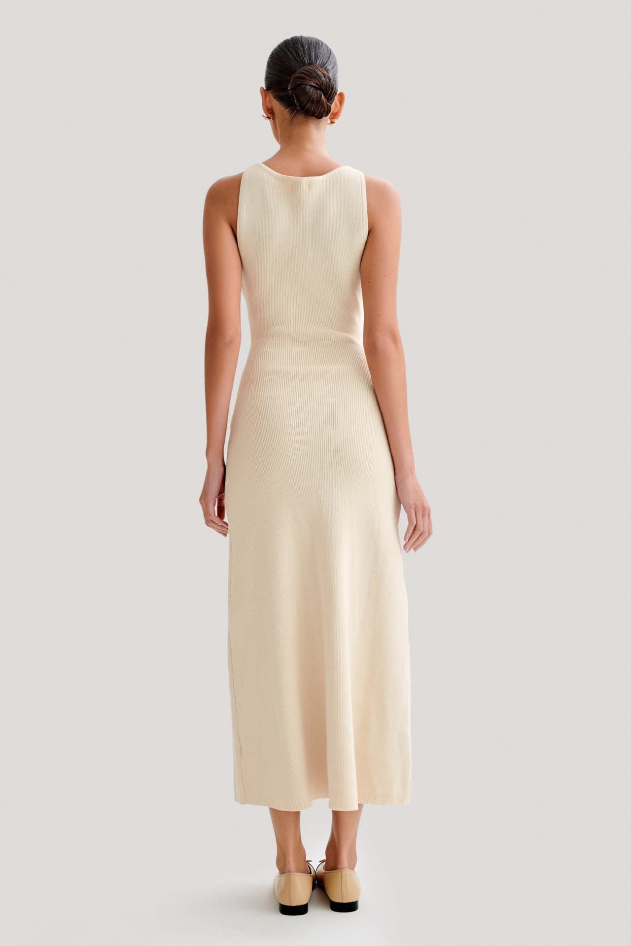 Elaine – Geripptes Midikleid mit Knopfleiste und Bindeband