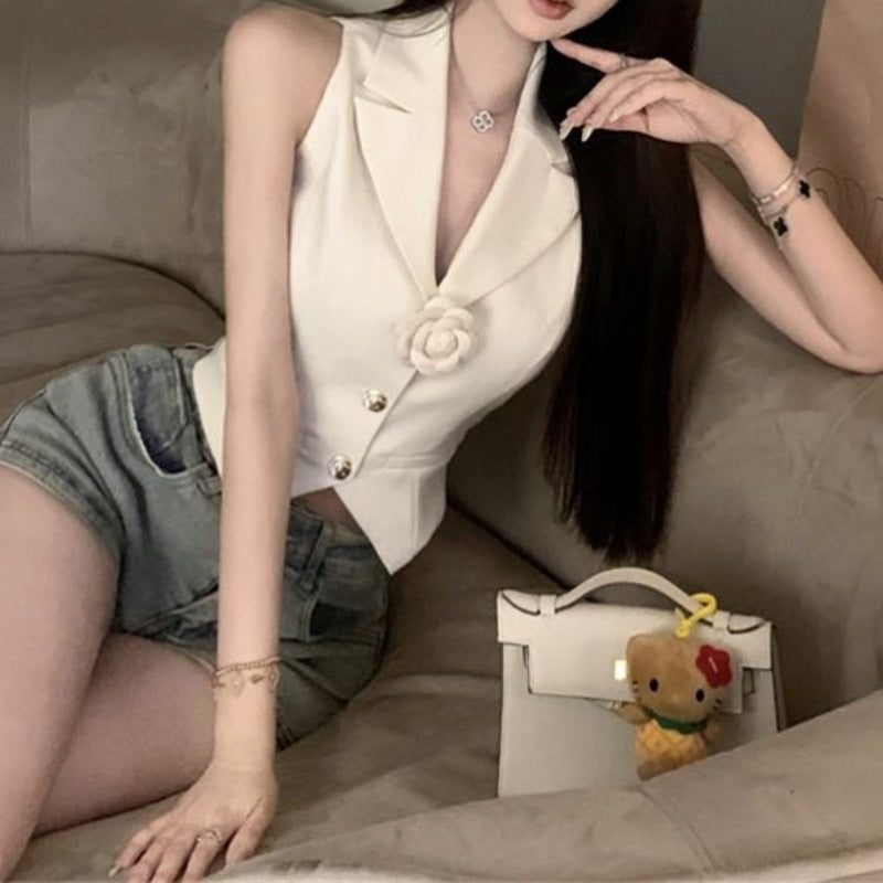 Weiße ärmellose Bluse mit Knopfleiste vorne